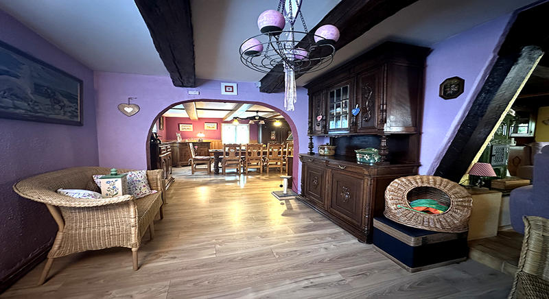 Corps de ferme - 211 m² - 7 pièces