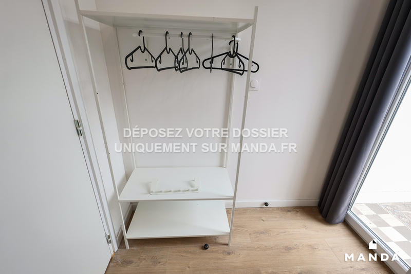 Chambre - 17 m² - 7 pièces