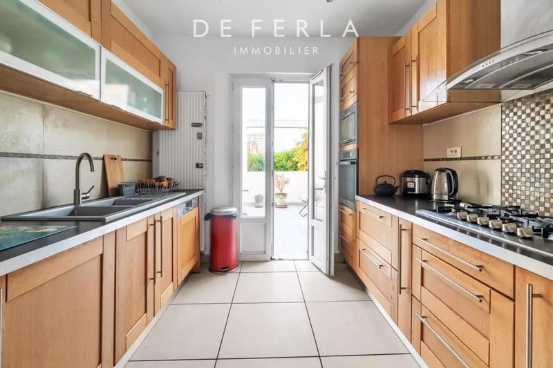 Maison - 130 m² - 6 pièces