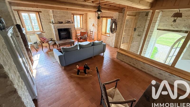 Maison - 140 m² - 4 pièces