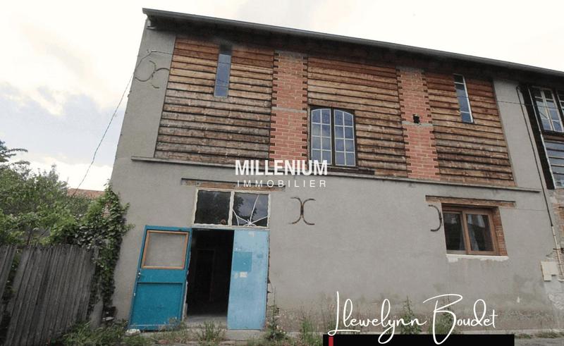 Maison - 210 m² - 2 pièces