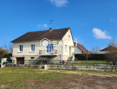 Maison - 120 m² - 6 pièces
