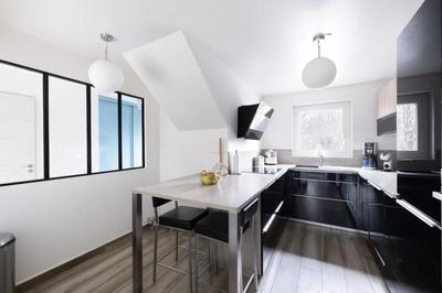 Maison - 91 m² - 5 pièces