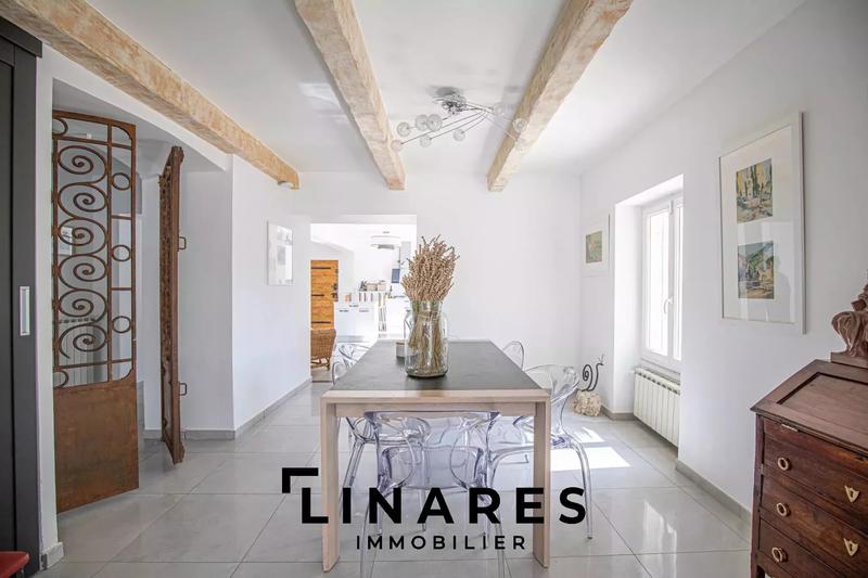 Villa - 320 m² - 5 pièces