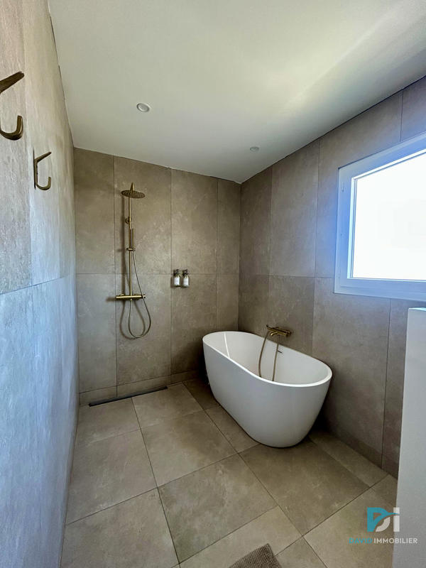 Maison - 98 m² - 4 pièces