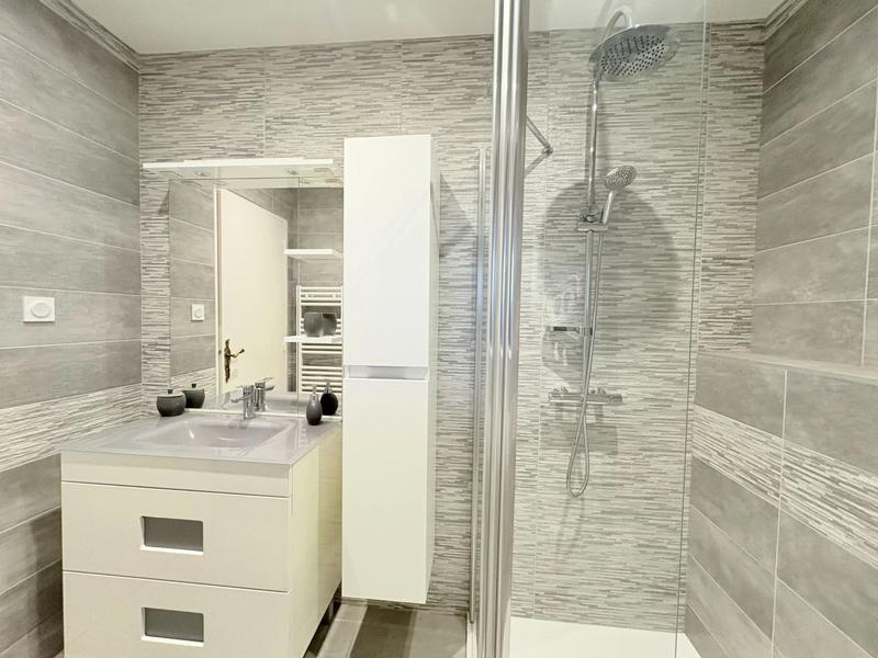 Maison - 278 m² - 9 pièces