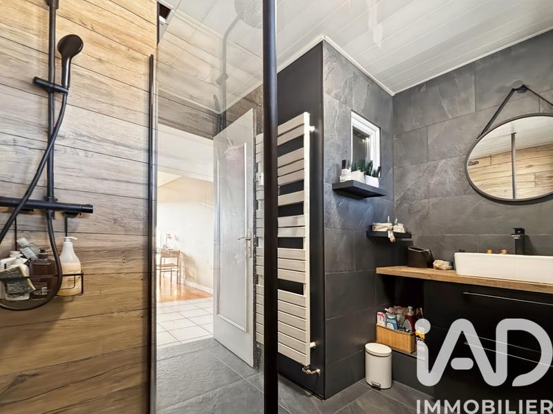 Appartement - 92 m² - 4 pièces