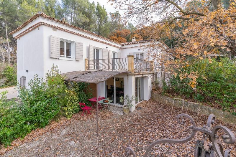 Villa - 220 m² - 7 pièces