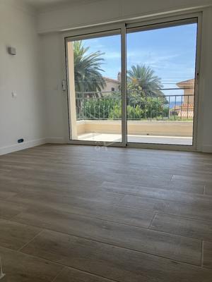 Appartement ancien - 55 m² - 3 pièces