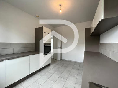 Maison - 121 m² - 4 pièces