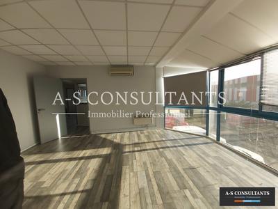 Bureau - 290 m²