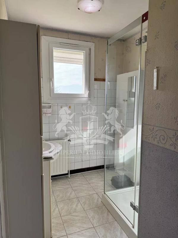 Maison - 90 m² - 6 pièces