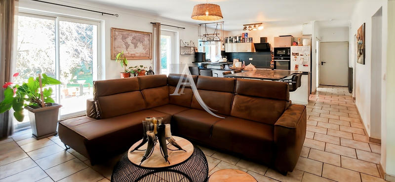 Maison - 135 m² - 7 pièces