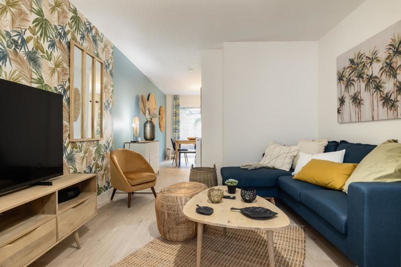 Maison - 241 m² - 12 pièces