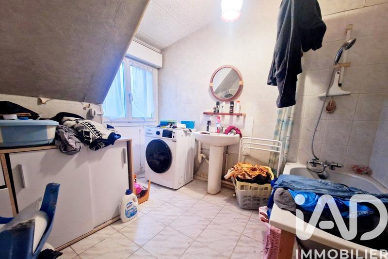 Maison - 83 m² - 4 pièces