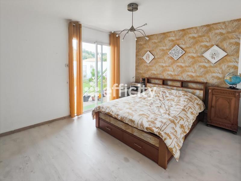 Maison - 97 m² - 5 pièces