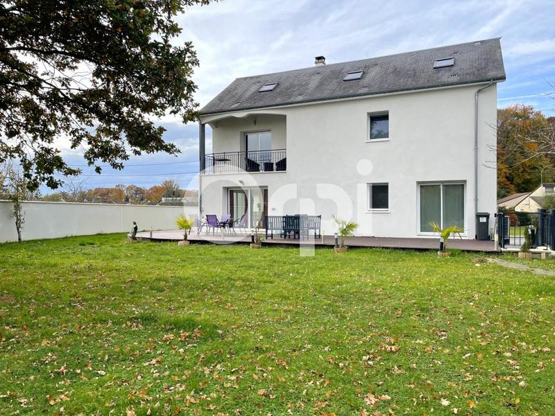 Maison - 265 m² - 7 pièces