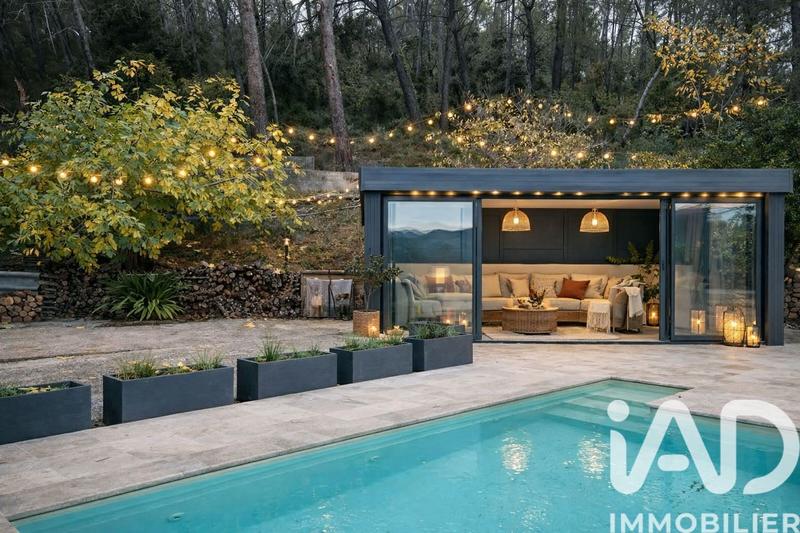 Maison - 166 m² - 6 pièces