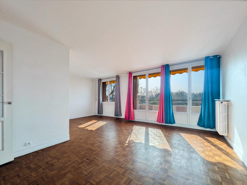 Appartement - 85 m² - 5 pièces