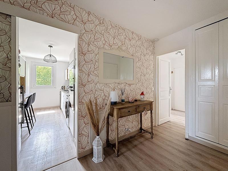 Appartement - 79 m² - 4 pièces