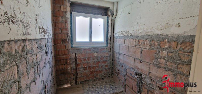 Maison - 210 m² - 5 pièces