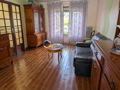 Maison - 88 m² - 6 pièces