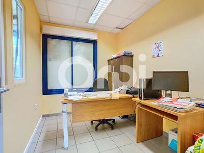 Local commercial - 254 m²