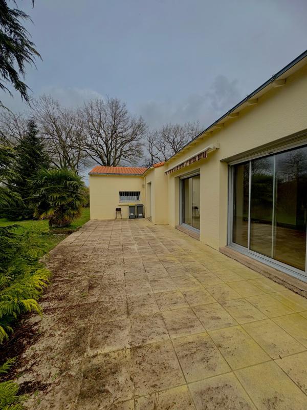 Maison - 213 m² - 5 pièces