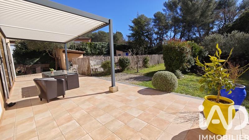 Maison - 200 m² - 7 pièces