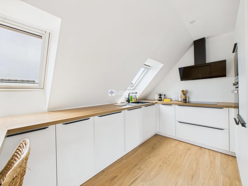 Appartement - 80 m² - 6 pièces