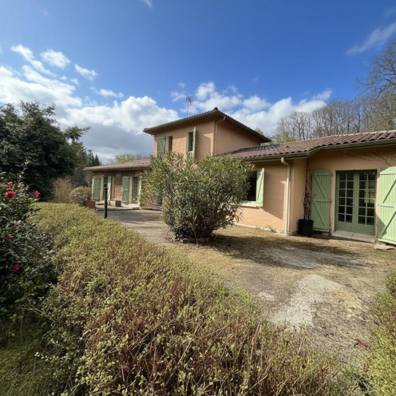 Maison - 136 m² - 4 pièces