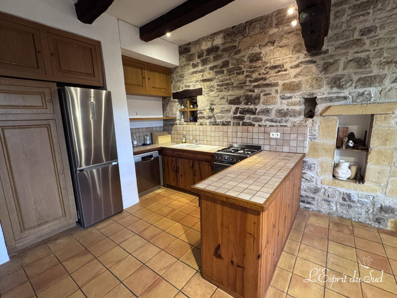 Maison ancienne - 170 m² - 6 pièces