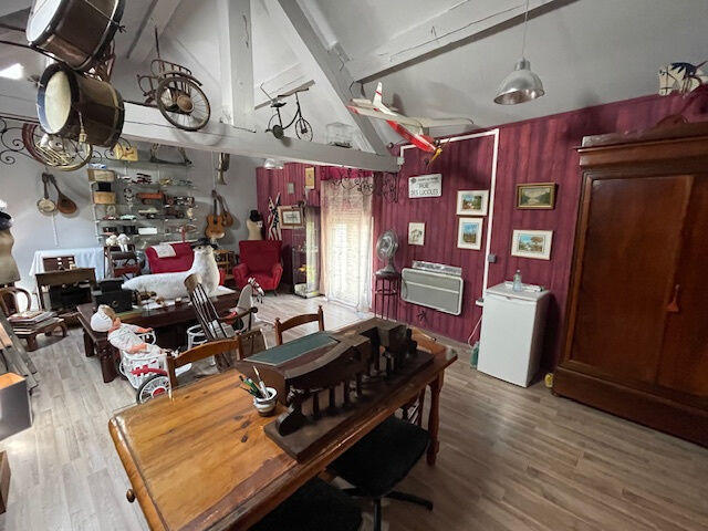 Maison - 210 m² - 5 pièces