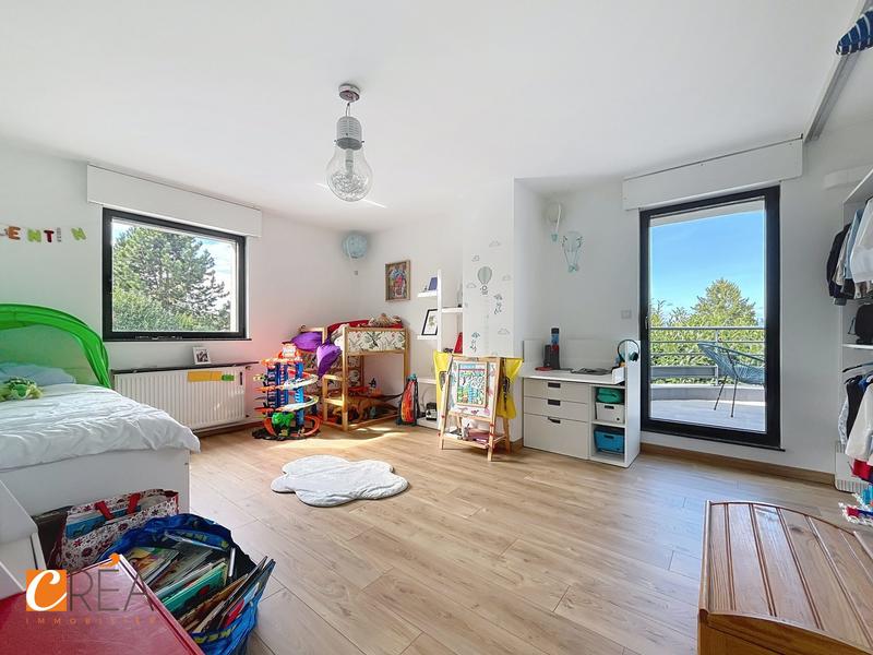 Villa - 325 m² - 7 pièces