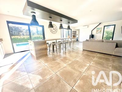 Maison de maîtres - 215 m² - 8 pièces