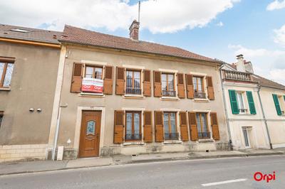 Maison - 97 m² - 4 pièces