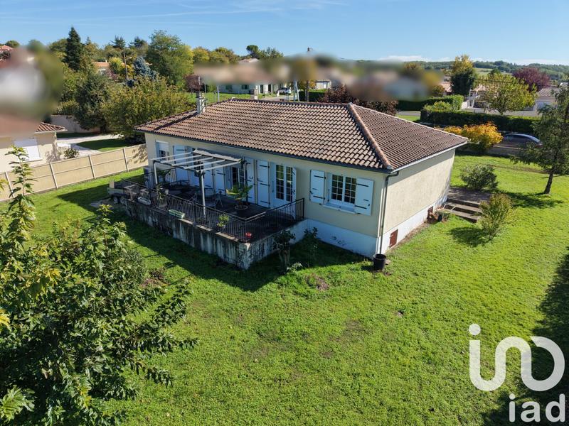 Maison - 92 m² - 5 pièces