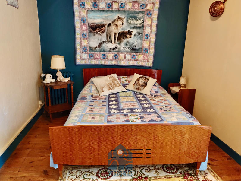 Maison - 250 m² - 13 pièces