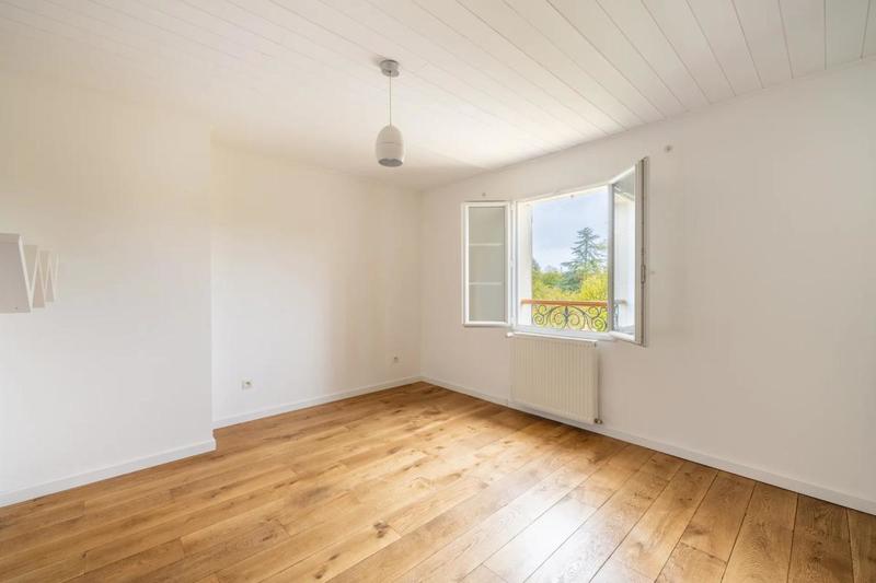 Maison - 143 m² - 6 pièces