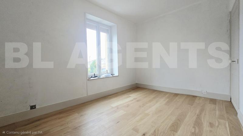 Maison - 260 m² - 10 pièces