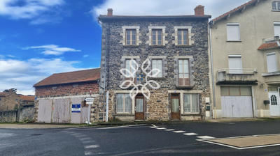 Maison - 138 m² - 7 pièces