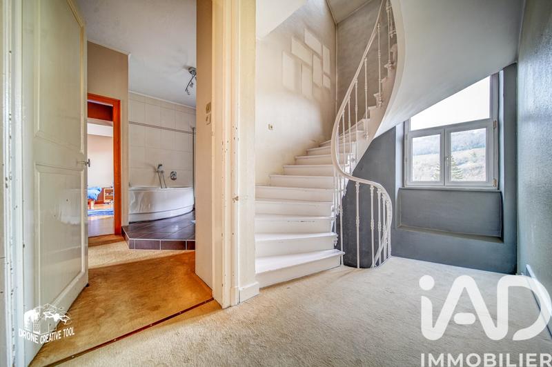 Maison de ville - 259 m² - 7 pièces