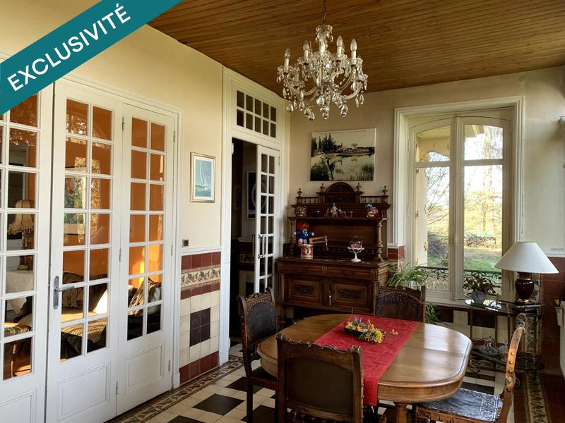 Maison - 274 m² - 11 pièces