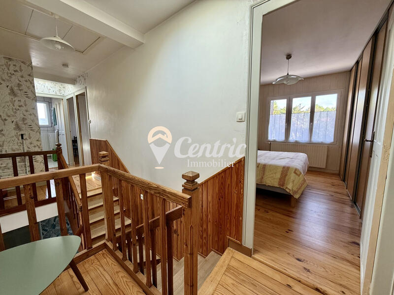 Maison - 97 m² - 5 pièces