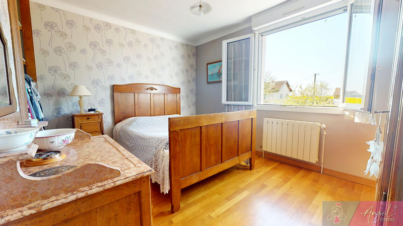 Maison - 165 m² - 8 pièces