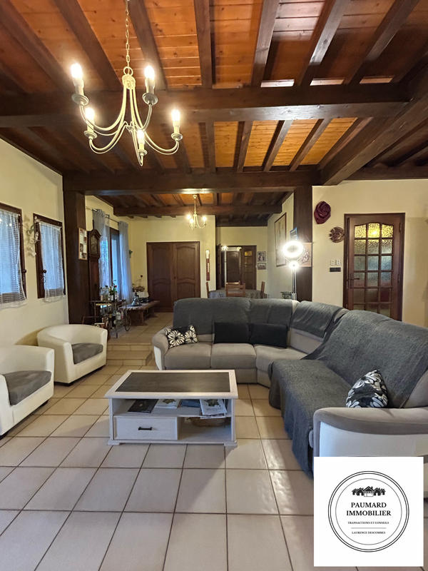 Maison - 191 m² - 8 pièces