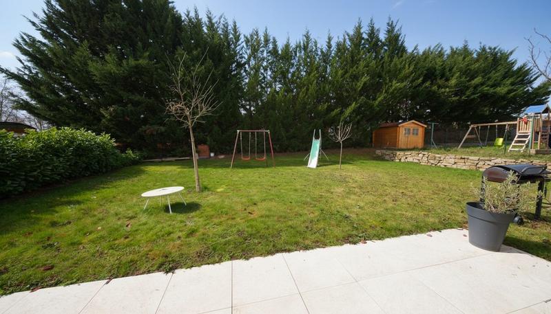 Maison - 88 m² - 4 pièces