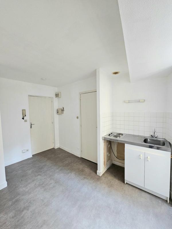 Studio - 21 m² - 1 pièce