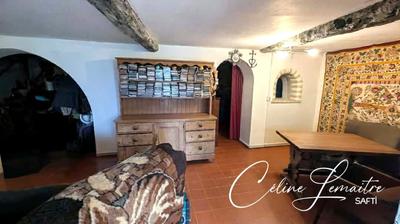 Maison - 146 m² - 9 pièces