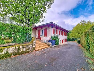 Maison d'architecte - 291 m² - 8 pièces